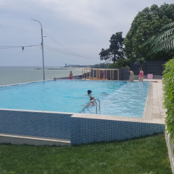 Piscine publice Hotel Pam Beach Olimp cu Mistery White de la Rosa Gres