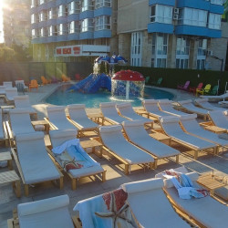 Piscine publice Hotel Pam Beach Olimp cu Mistery White de la Rosa Gres