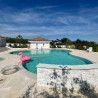 Piscină privată cu piscină copii din Iași cu Pietro White de la Rosa Gres