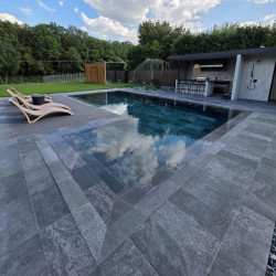 margine piscina