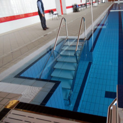 gratar piscina